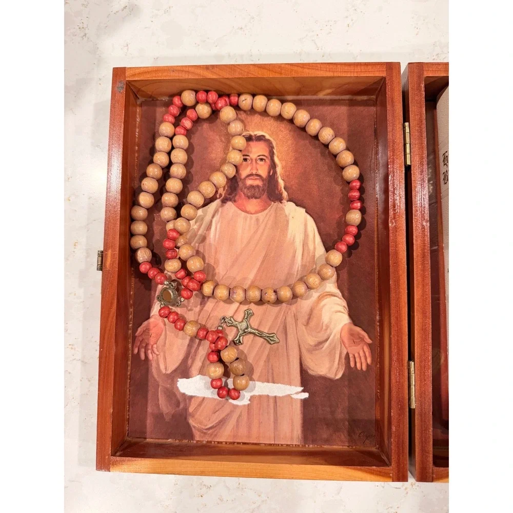 Vintage Memorial Edition Holy Bible Cedar Box New American Bible Rosary Set